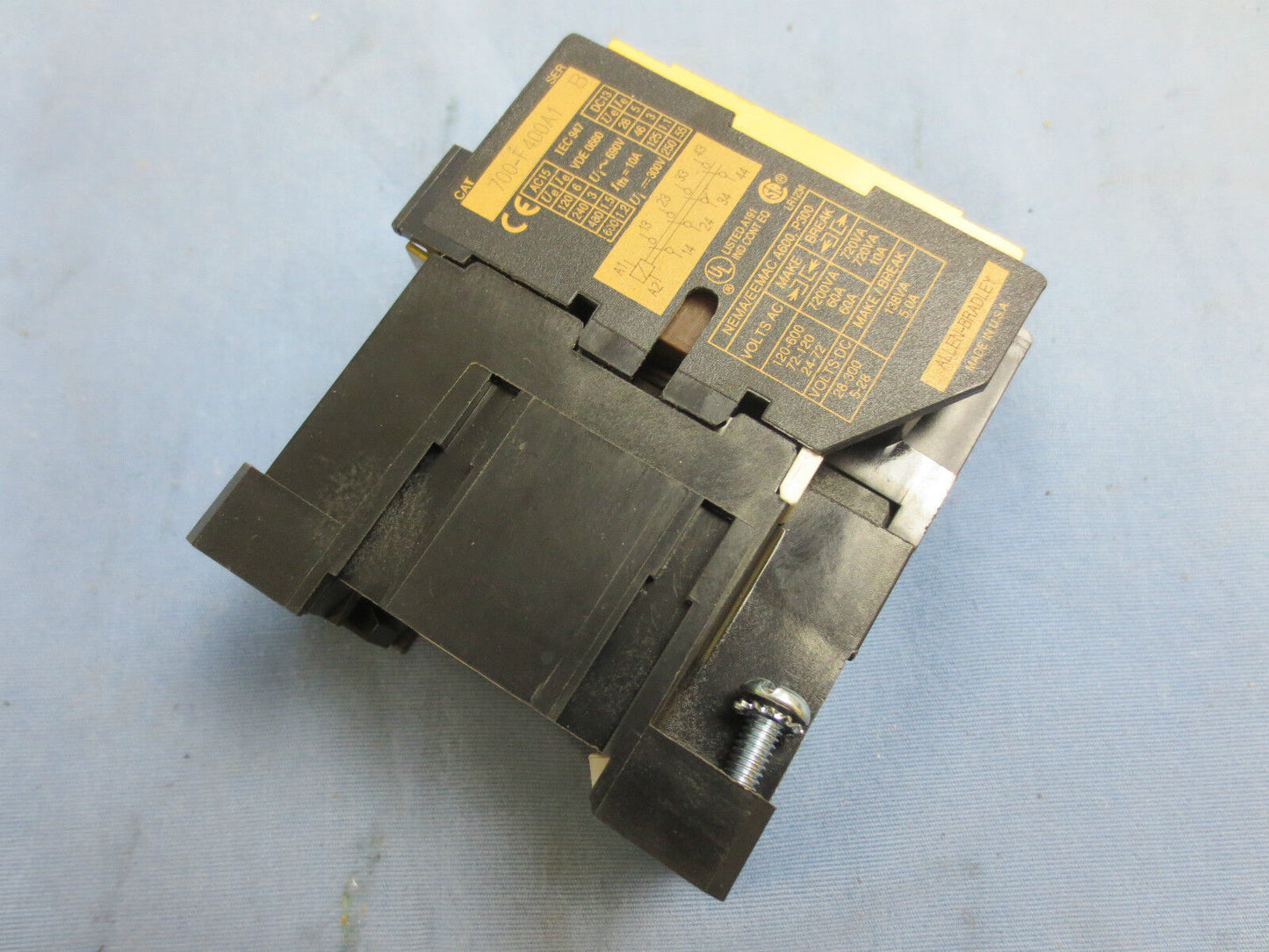 ALLEN-BRADLEY 700-F400A1 Ser. B CONTACTOR
