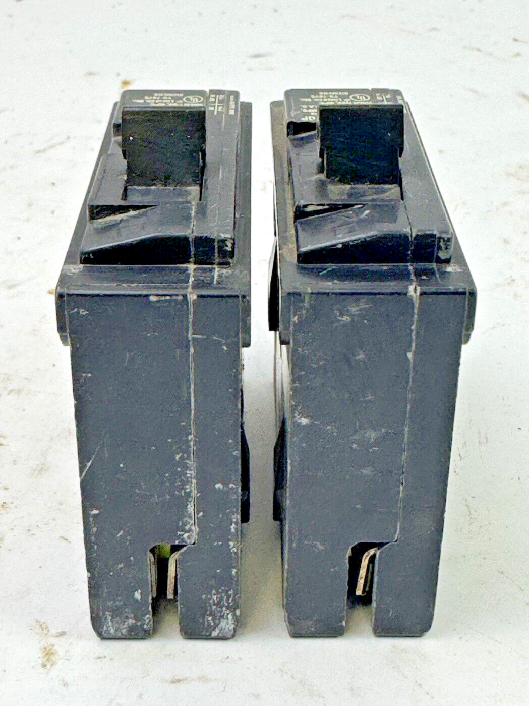 SIEMENS **LOT OF 2** - Q125 - CIRCUIT BREAKERS  - 25A, 1  POLE, 240 VAC