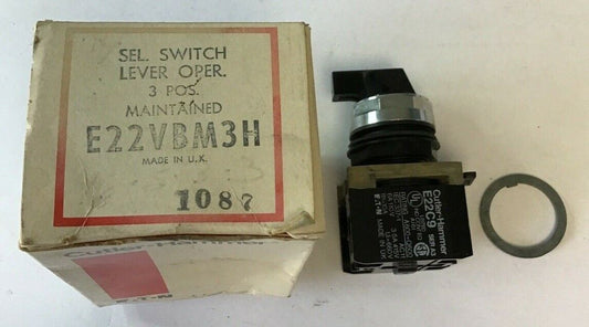 CUTLER HAMMER E22VBM3H SELECTOR SWITCH 3POS 6A 110V