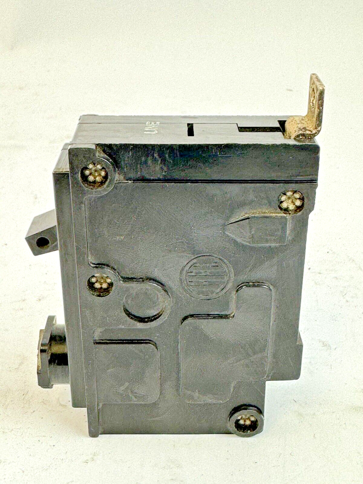 ITE - CC1B015 - MOLDED CASE BOLT-ON FUSED CIRCUIT BREAKER - 1 POLE/277VAC/15A