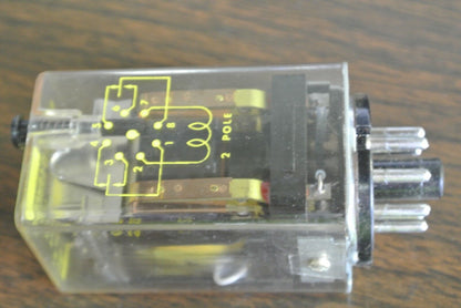 SQUARE D 8501 KP12 GENERAL PURPOSE RELAY 2PDT, 240V, 50/60Hz - NEW SURPLUS