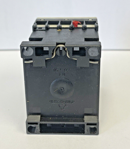 SIEMENS - 3RH1131-1BB40 - CONTACTOR - 10 AMP; 4 POLE; 240 VAC; 24 VDC COIL