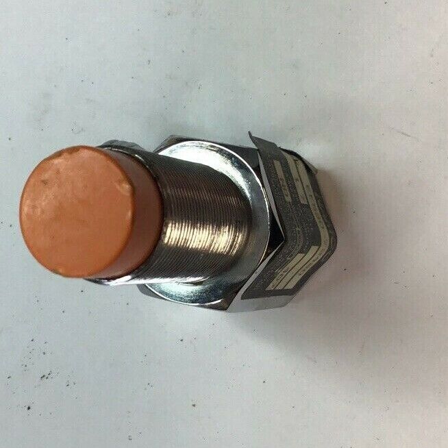 NAMCO EE530-72420 PROXIMITY SENSOR 1.7MA 230VAC/DC