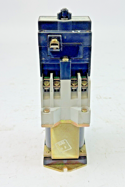 SQUARE D - CL: 8501 TP: XD0 40 FM: MT SER: A - CONTROL RELAY & 8501/XDL/SER. B