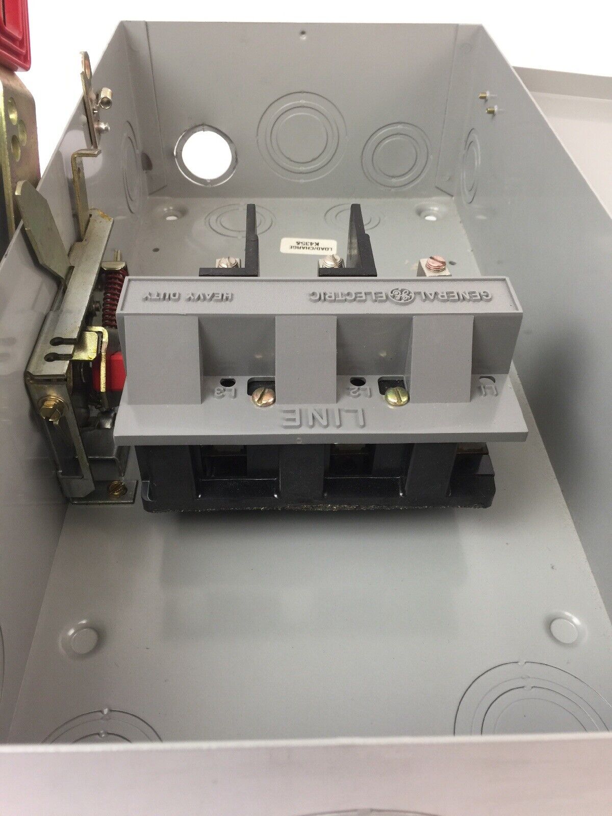 GE THN3362 SAFETY SWITCH 60AMP 600VAC 250VDC 3 PHASE 60 HP TYPE 1 INDOOR MOD 10