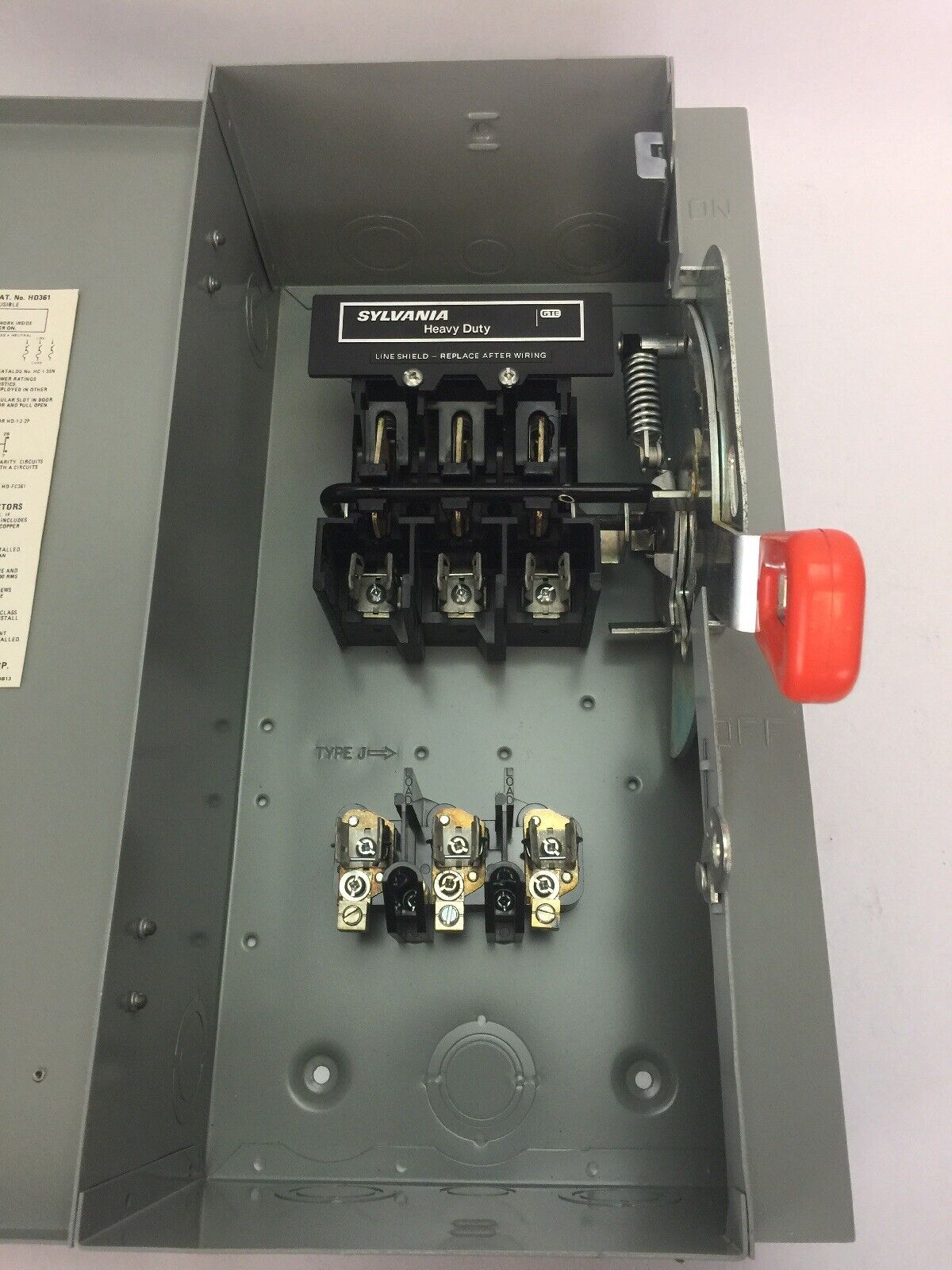 SYLVANIA HD361 FUSIBLE HEAVY DUTY SAFETY SWITCH 30AMP 480/600VAC 20HP 3 PHASE