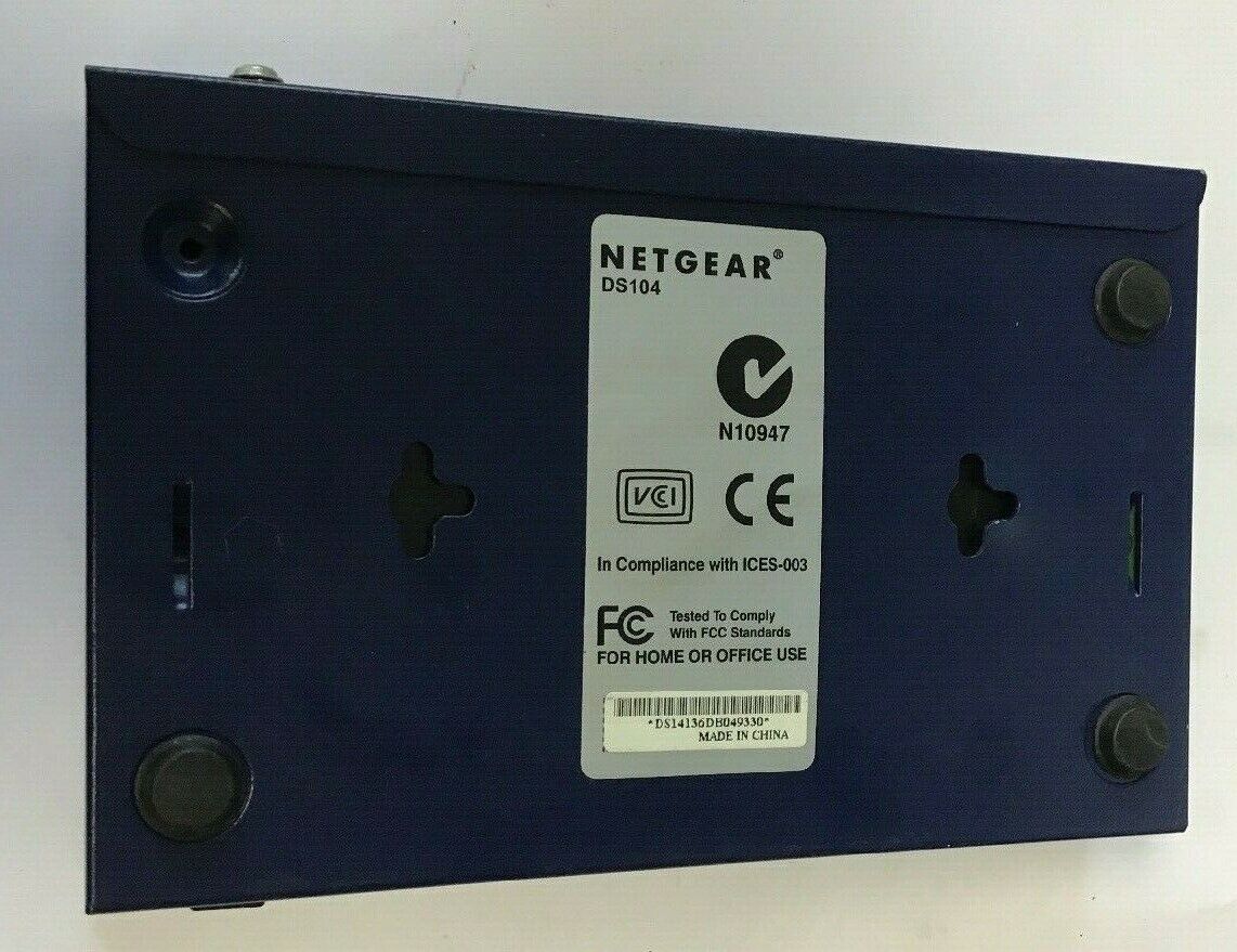 NETGEAR DS104 4 PORT DUAL SPEED HUB 10/100Mbps 12VCD 1.2 A