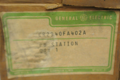 GENERAL ELECTRIC CR2940FA402A PUSHBUTTON STATION w/ YELLOW LENS / NEW SURPLUS