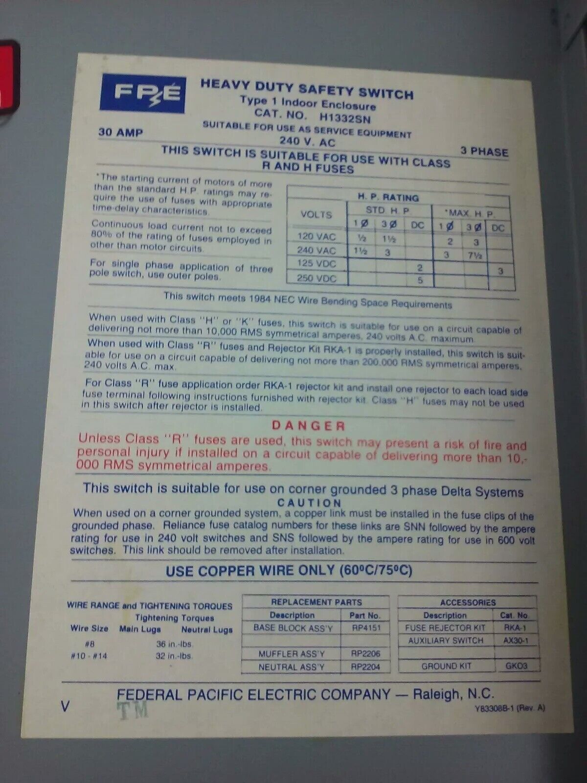 CHALLENGER H1332SN SAFETY SWITCH, TYPE 1 INDOOR, 30A, 240V, FUSIBLE, NEW