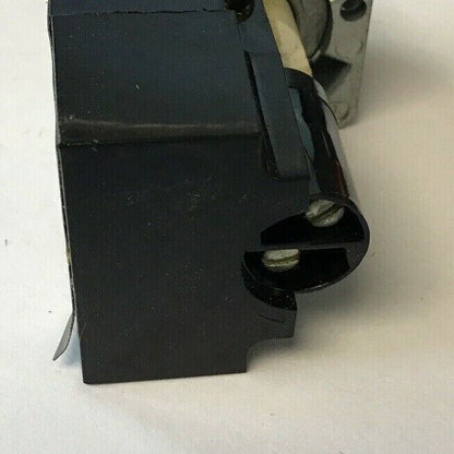 SQUARE D 9001 M2LA1 ILLUMINATED PUSHBUTTON SER.A 120/110V 60/50HZ