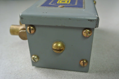 SQUARE D 9045 BG-3 MAGNETIC UNLOADER - 115/230V, 60Hz - NEW SURPLUS