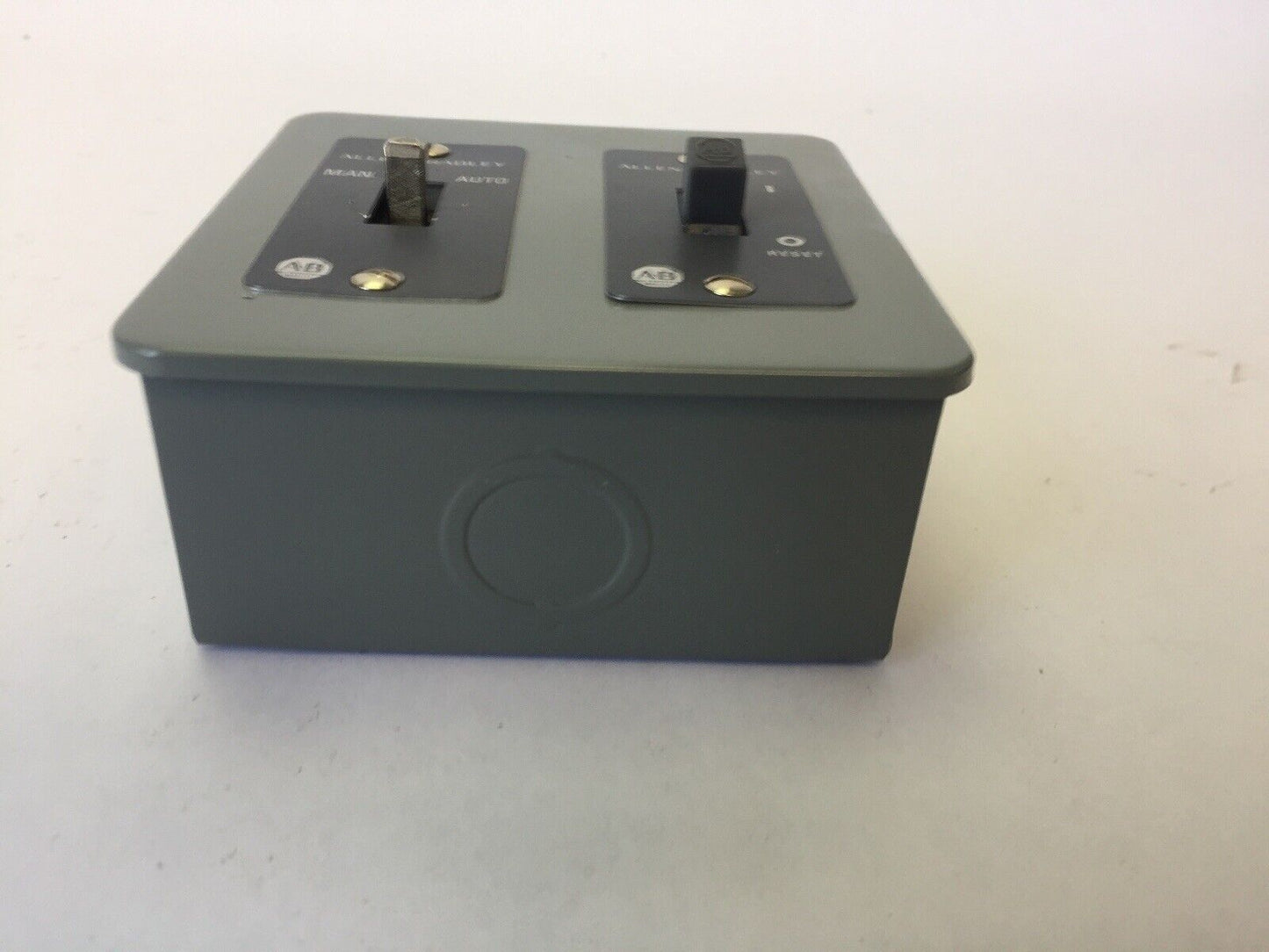 ALLEN BRADLEY 600-TAX9 MANUAL MOTOR STARTER SERIES B