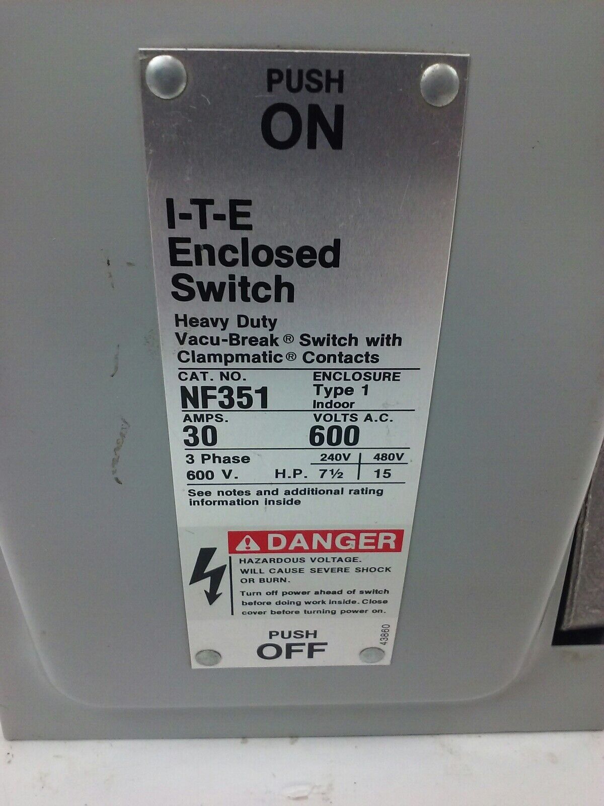 SIEMENS I-T-E NF351 H.D. ENCLOSED SWITCH, 30A, 3PH, 600V, TYPE 1 INDOOR, NEW
