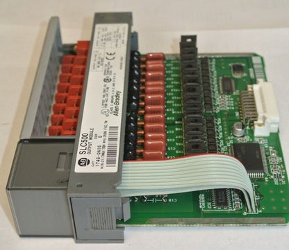 ALLEN-BRADLEY 1746-OA16 Ser. D - OUTPUT MODULE for SLC500