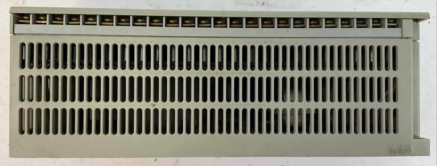 ALLEN BRADLEY 1761-L32AWA SER C FRN 5.0 PLC MODULE MICROLOGIX 1000