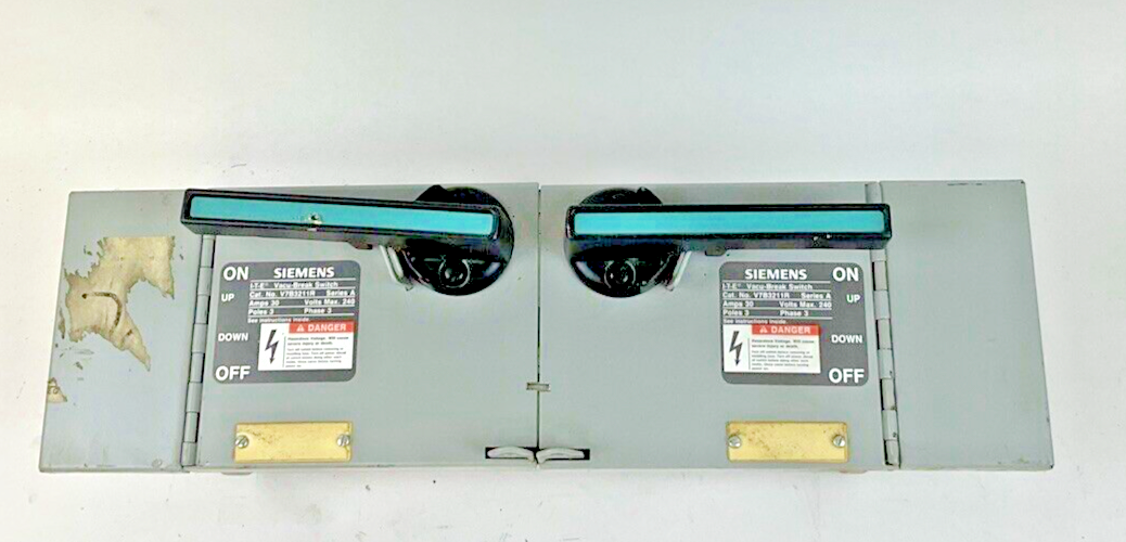 SIEMENS V7B3211R VACU-BREAK SWITCH 30A PH3 240V 3POLE FUSIBLE