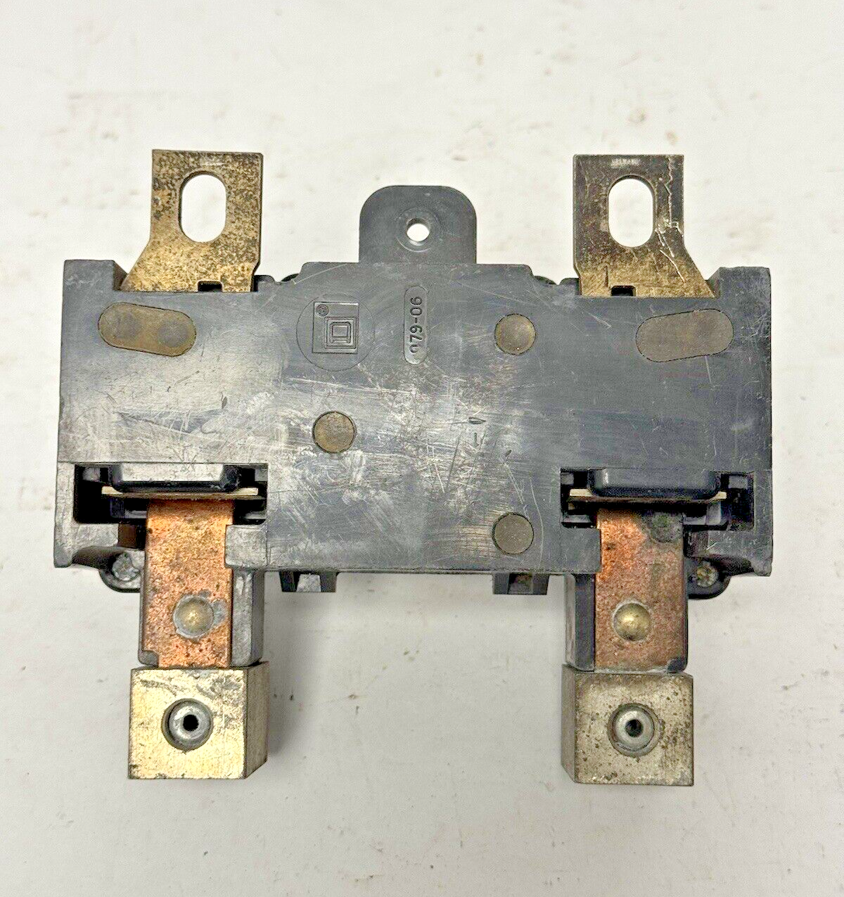 SQUARE D - QOM2225VH - CIRCUIT BREAKER - 2 POLE/ 225 A/ 240 VAC