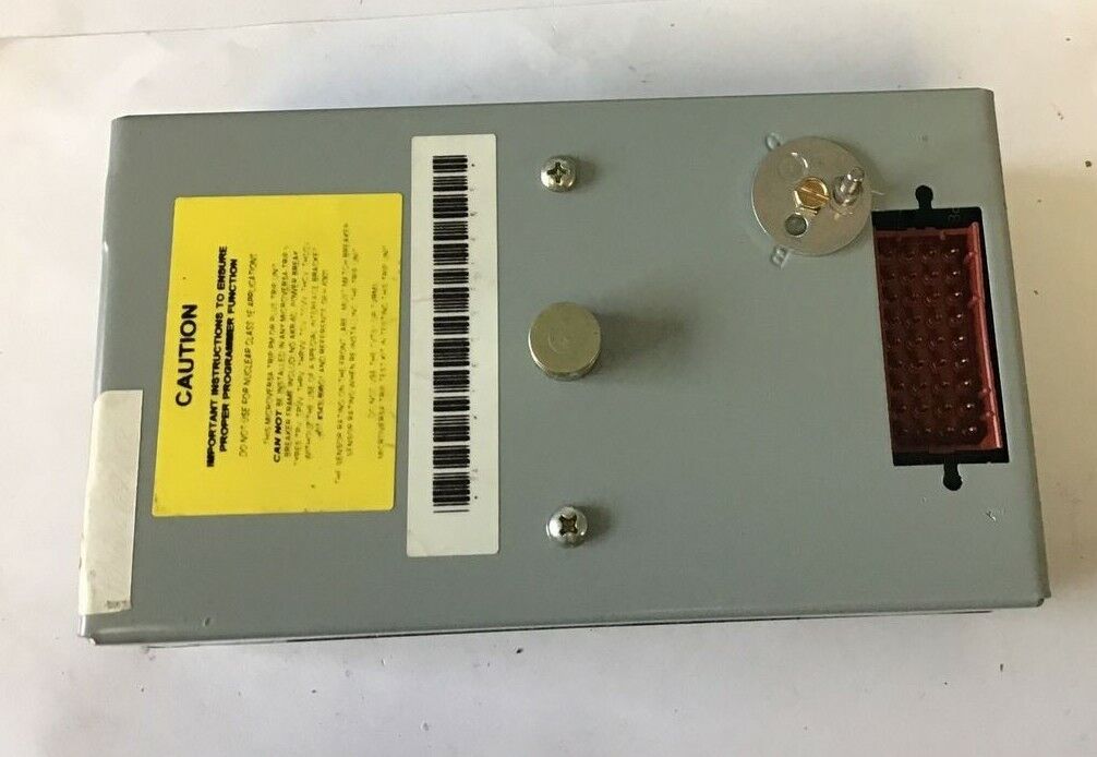 GENERAL ELECTRIC AIK16C3F1605 TRIP UNIT W/TR16B800 800A MICROVERSATRIP