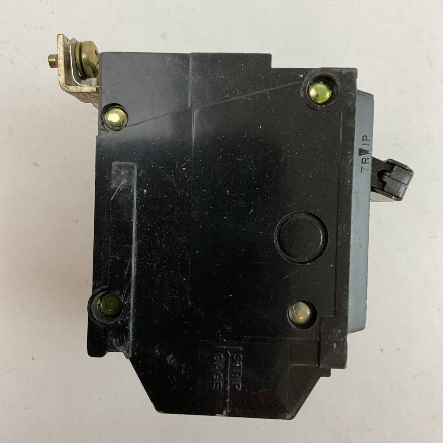 GE THHQB32015 15AMP 240VAC 3POLE CIRCUIT BREAKER 22KA