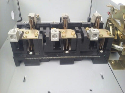 GE THN3363J NON-FUSIBLE SAFETY SWITCH 3PH 100A 600V 100HP TYPE 1/12 ENCLOSURE