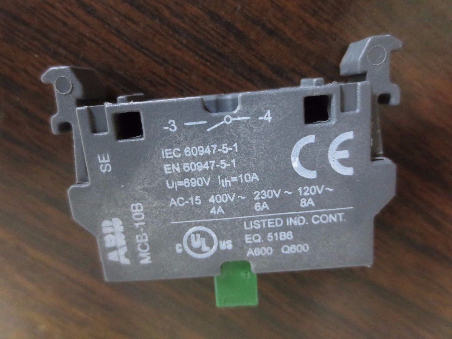 ABB MCB-10B / 1SFA611610R2001 CONTACT BLOCK - NEW SURPLUS