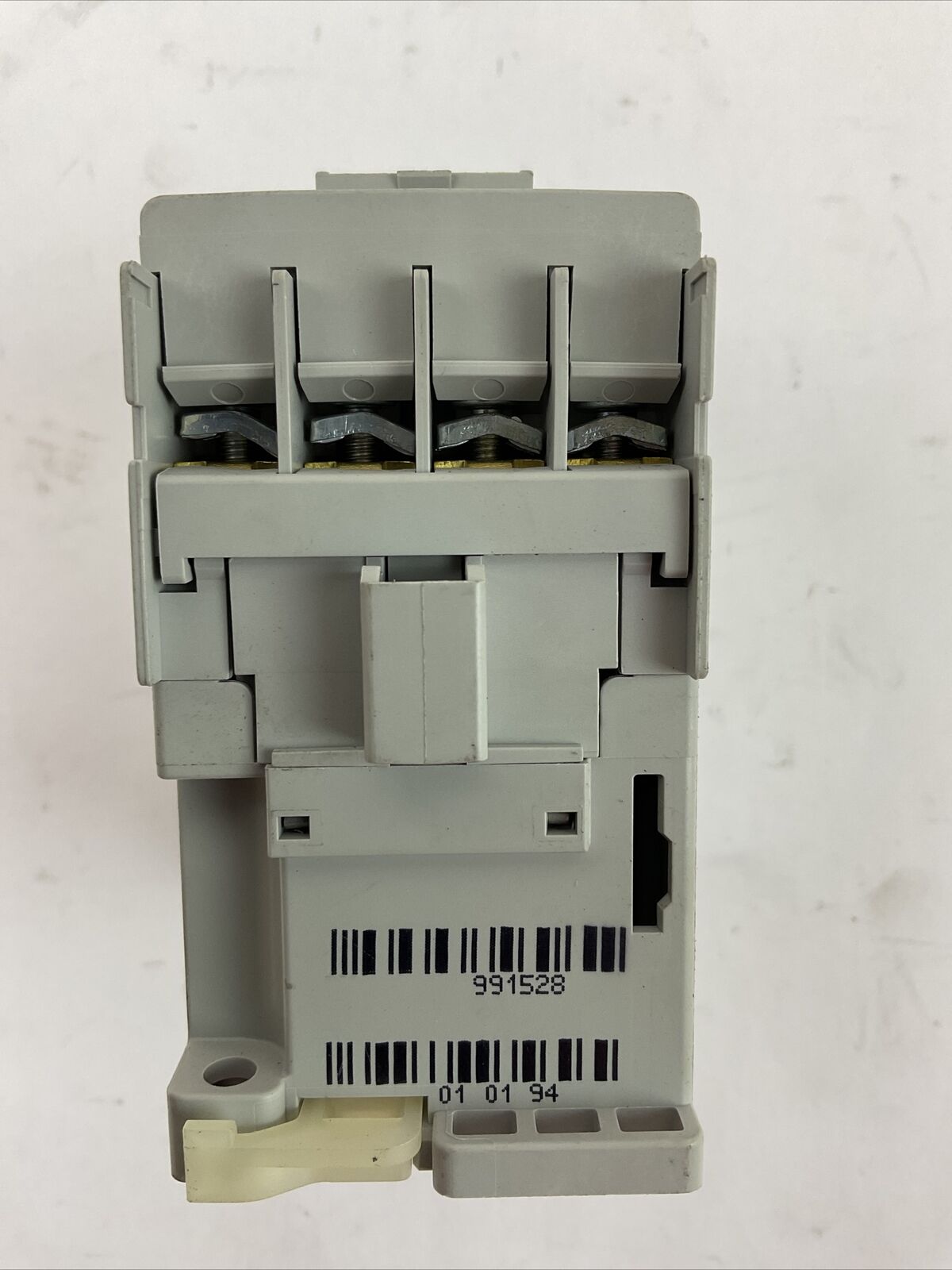 ALLEN BRADLEY 100-C09E*10 SER A CONTACTOR 600VAC 25AMP 7.5HP 3PH COIL 24VDC