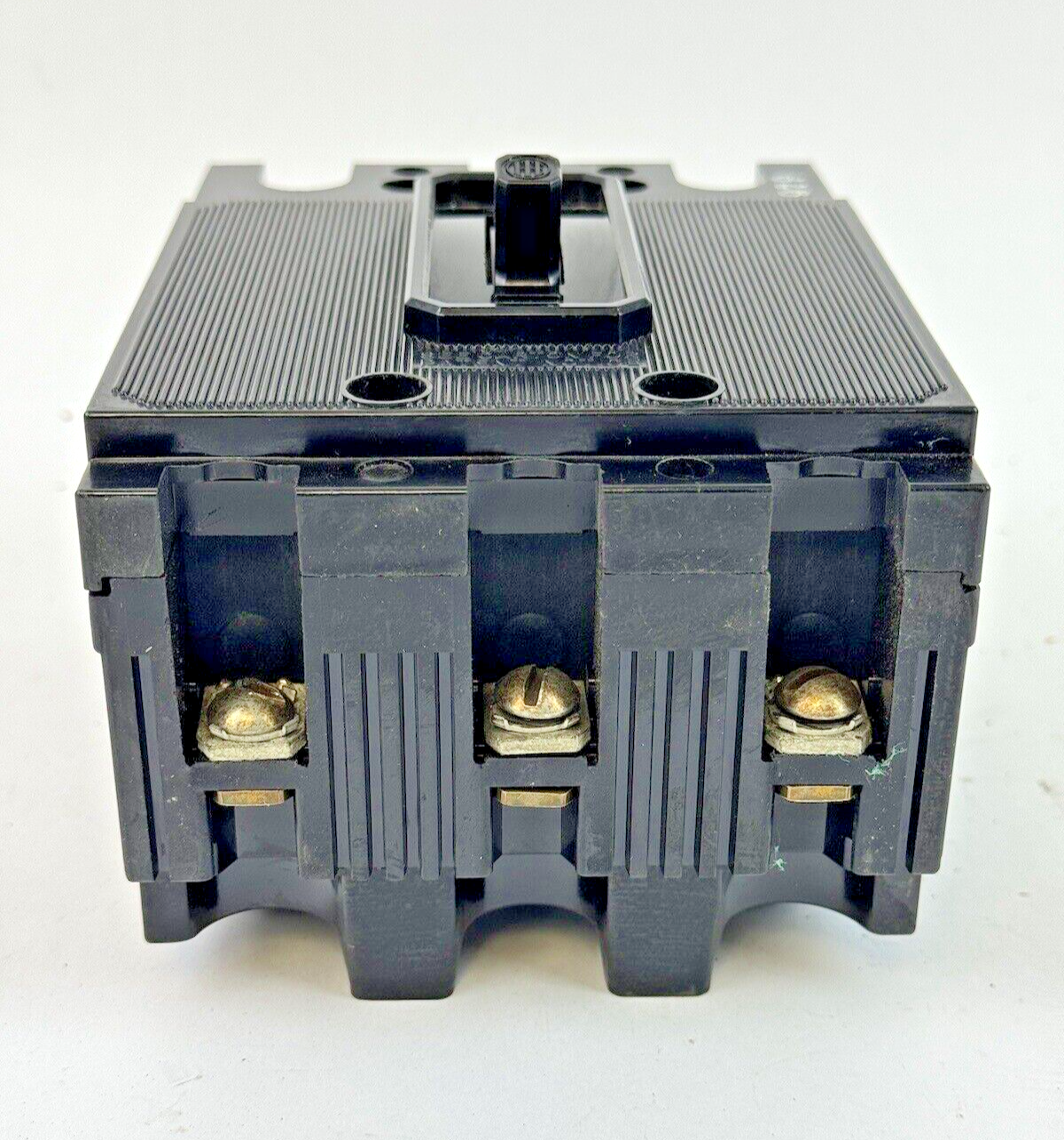 ITE / SIEMENS - EE3-B020 - MOLDED CASE CIRCUIT BREAKER - 3 POLE/20A/240 VAC