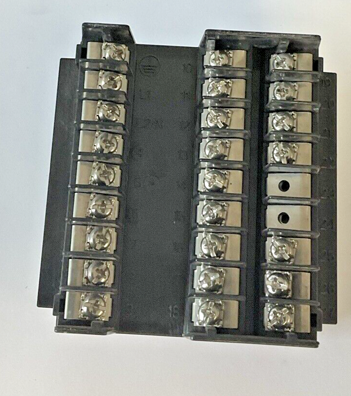 HONEYWELL DC2500-CE-0A00-200-00000-00-0 TEMPERATURE CONTROLLER 250VAC 50/60HZ