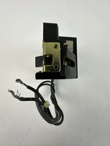 GE TVST12R SHUNT TRIP 120-240VAC 50/60HZ 125VDC CIRCUIT BREAKER ACCESSORY