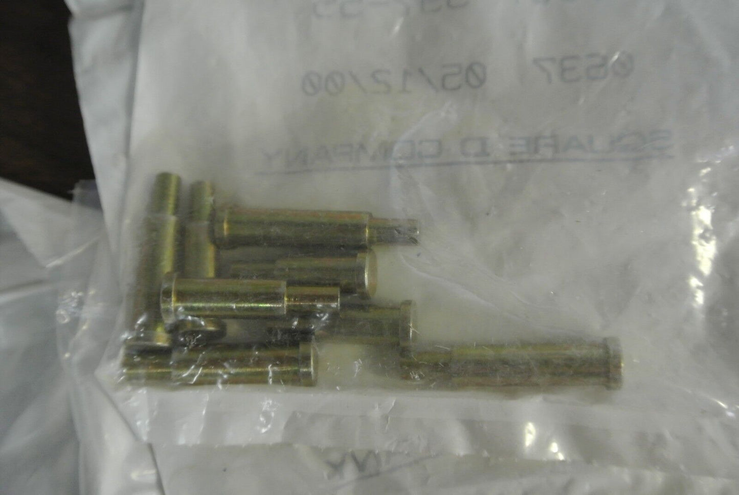 SQUARE D 9432M10L DOOR CLOSING MECHANISM - NEW SURPLUS
