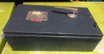 General Electric GE QMR324 Type QMR Fusible Interrupter SWITCH - 200A 3P 240VAC