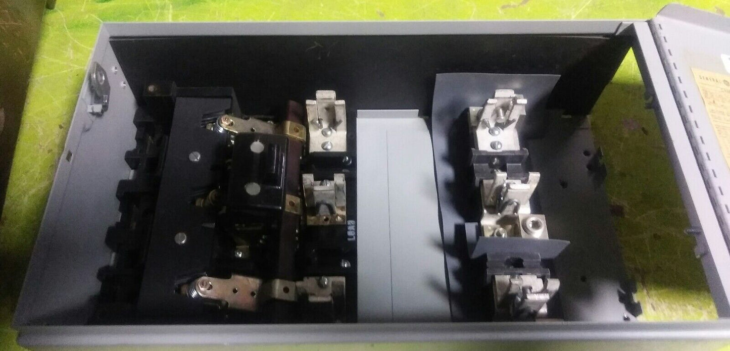 General Electric GE QMR THFP324 200 Amp, 240VAC, 3-Pole Panelboard SWITCH Unit