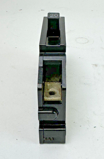 SYLVANIA - Q-20 - SINGLE CIRCUIT BREAKER 20 A, 120 VAC, 1 POLE