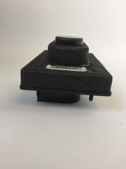 REES 313 FORWARD REVERSE PUSHBUTTON SWITCH