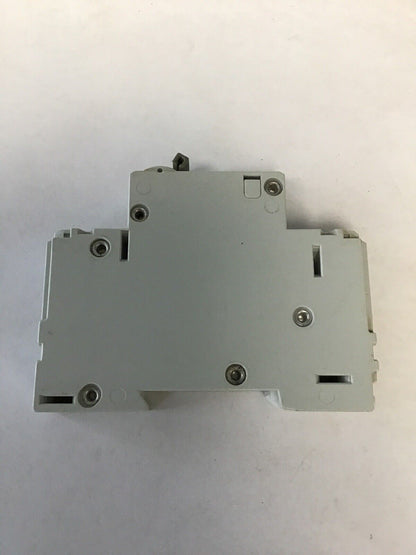 ALLEN BRADLEY 1492-CB1G040 SER. C  MINIATURE CIRCUIT BREAKER1 POLE 4A 1/3HP 277V