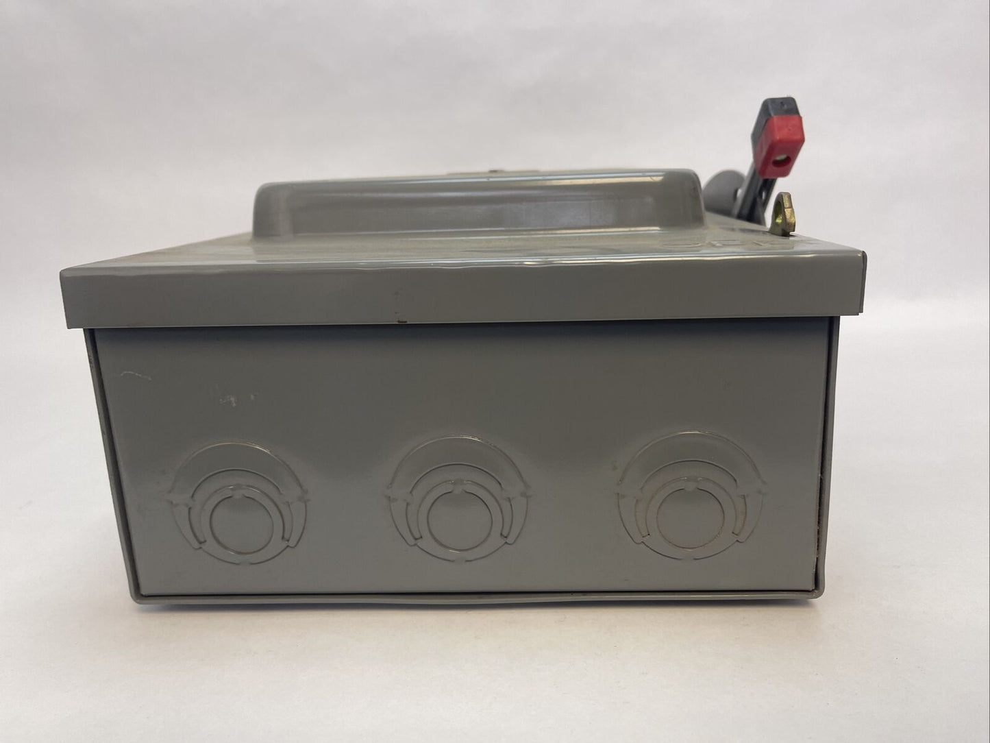 SQUARE D H-421-2 FUSIBLE SAFETY SWITCH SERIES E1 240VAC 30AMP 10HP 4POLE