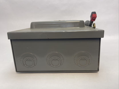 SQUARE D H-421-2 FUSIBLE SAFETY SWITCH SERIES E1 240VAC 30AMP 10HP 4POLE