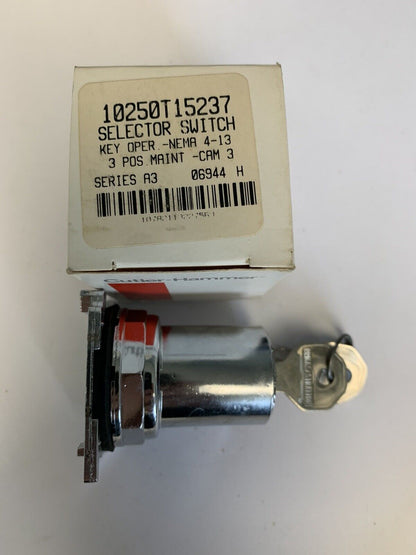 Cutler-Hammer 10250T15237 Selector Switch Series A3