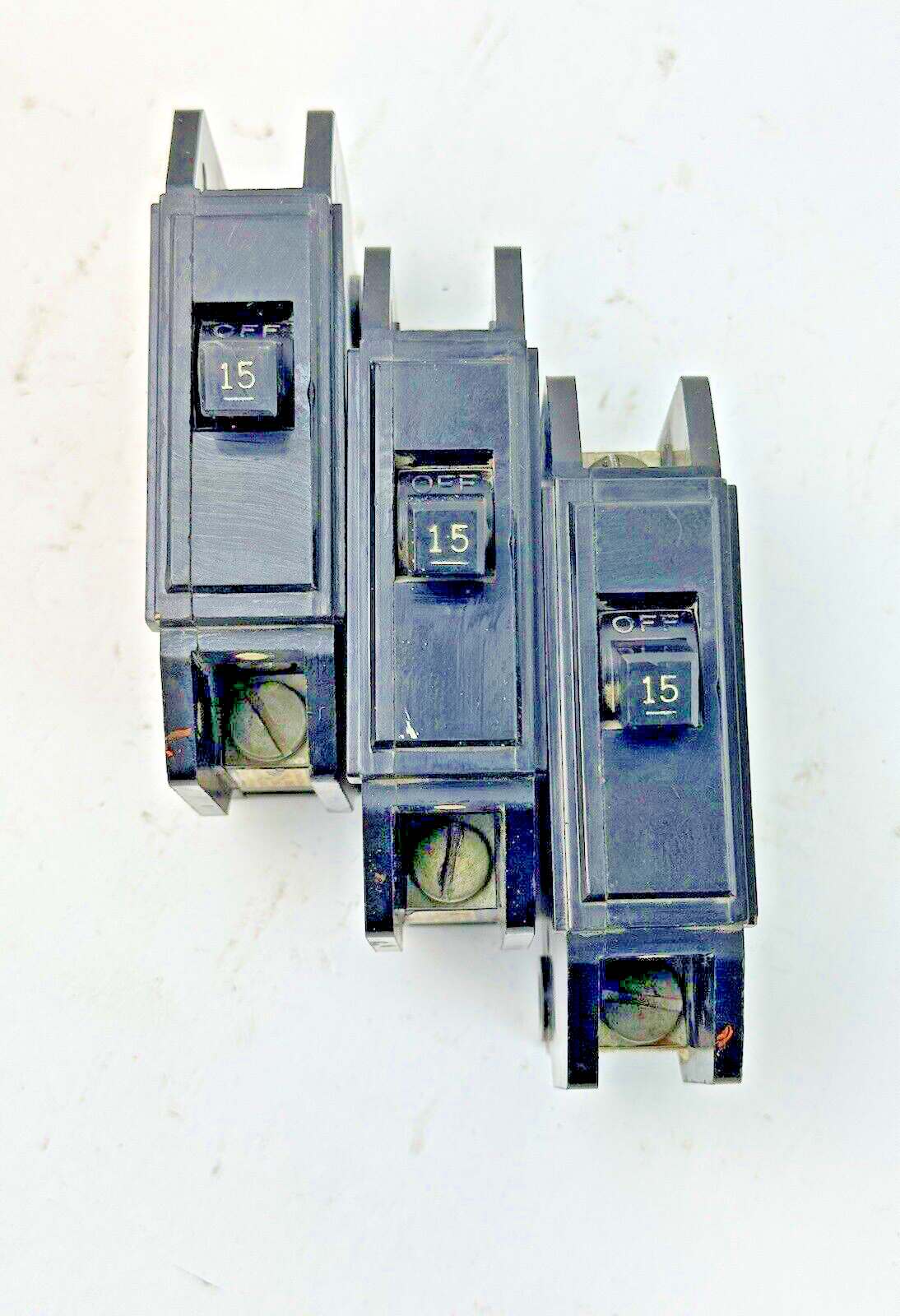 WESTINGHOUSE *LOT OF 3* - QC1015 - SNAP-IN CIRCUIT BREAKER - 1 POLE/15A/120 VAC