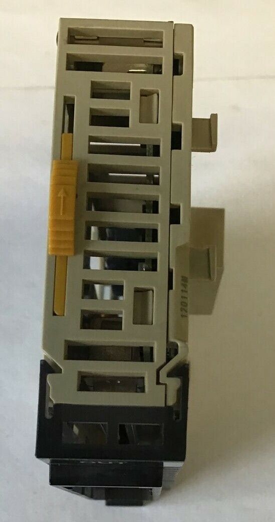 OMRON CJ1W-IC101 I/O CONTROL UNIT