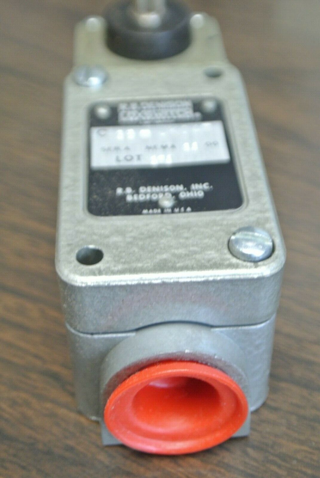 GOULD / R.B. DENISON C3BT-JK04T LIMIT SWITCH / NEW SURPLUS