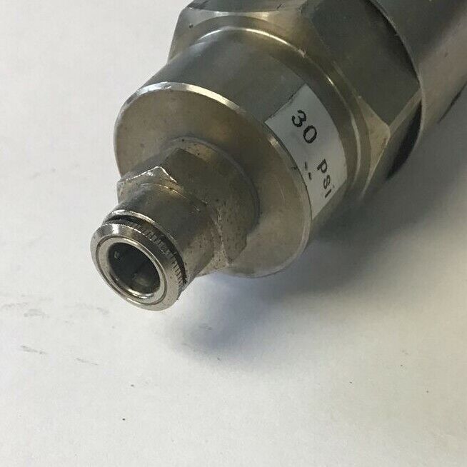 IFM PN7226 PRESSURE SENSOR 300PSI 1/4NPT 30VDC