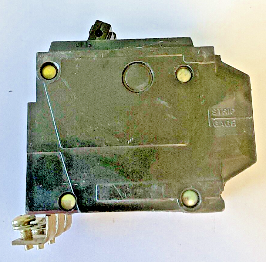 GE THHQB32035 CIRCUIT BREAKER 22KA 240VAC 3POLE 35A
