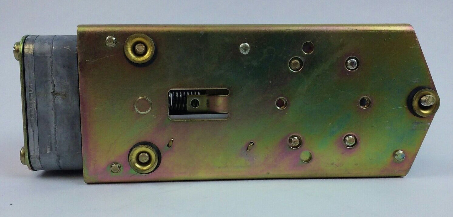 Square D 9050 BO-6E Timing Relay - Class 9050, Type BO-6E, Series D