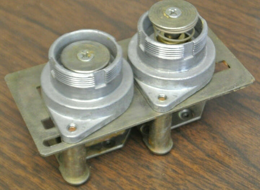 GENERAL ELECTRIC CR2940WM600E OILTIGHT PUSHBUTTON UNIT / NEW SURPLUS