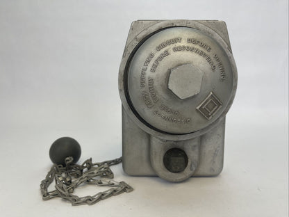 SQUARE D CLASS 9001 TYPE GT-213 SPIN TOP EXPLOSION PROOF CONTROL STATION 600VAC