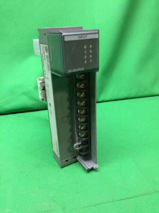 ALLEN-BRADLEY 1746-IV8 INPUT MODULE