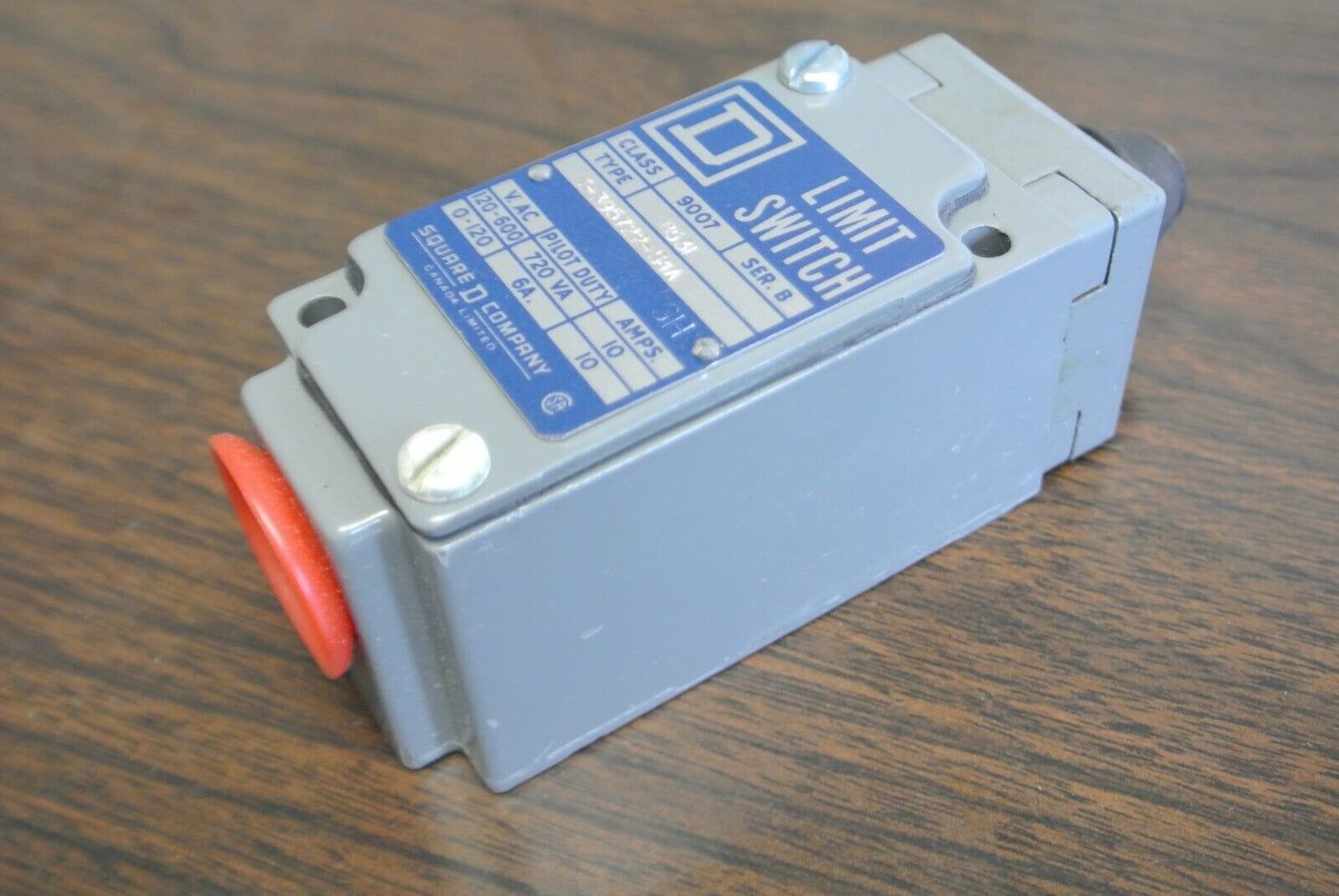 SQUARE D 9007 B53E Ser. B / LIMIT SWITCH / NEW SURPLUS in BOX