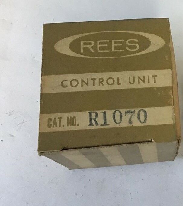 REES R1070 PILOT LIGHT/ INDICATOR LIGHT 75W 125V