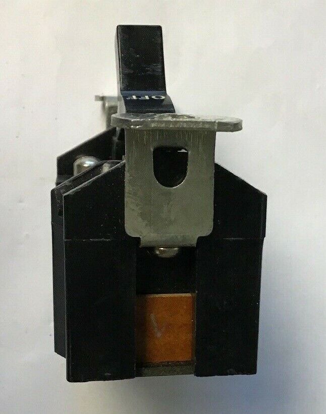 ARROW HART RL-11-U MAUAL STARTER TOGGLE OPERATED INDUSTRIAL CONTROL 115/230V